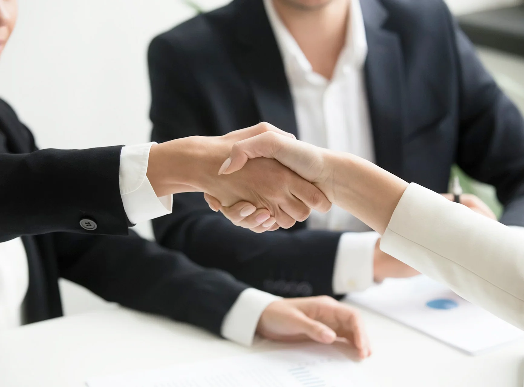Cláusulas menos frecuentes en el contrato de compraventa de empresas